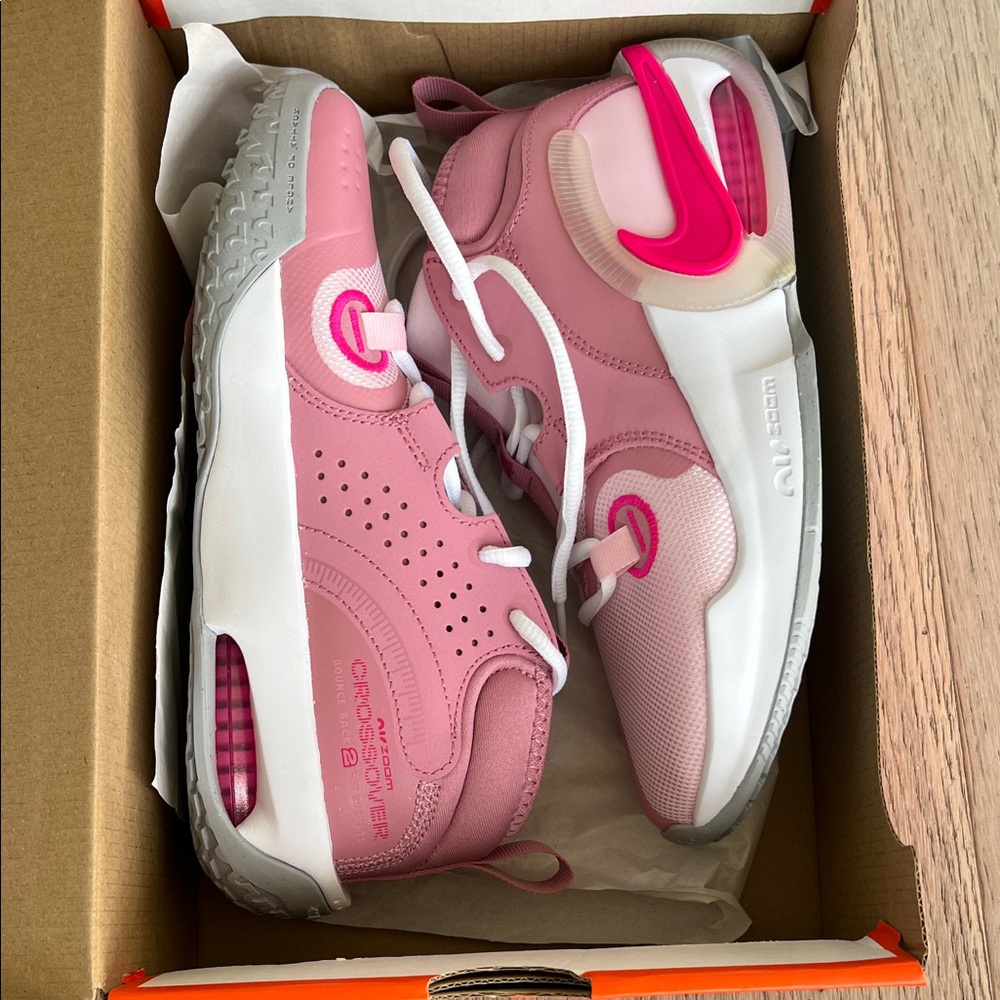 Nike Air Zoom Crossover 2 in Pink and White